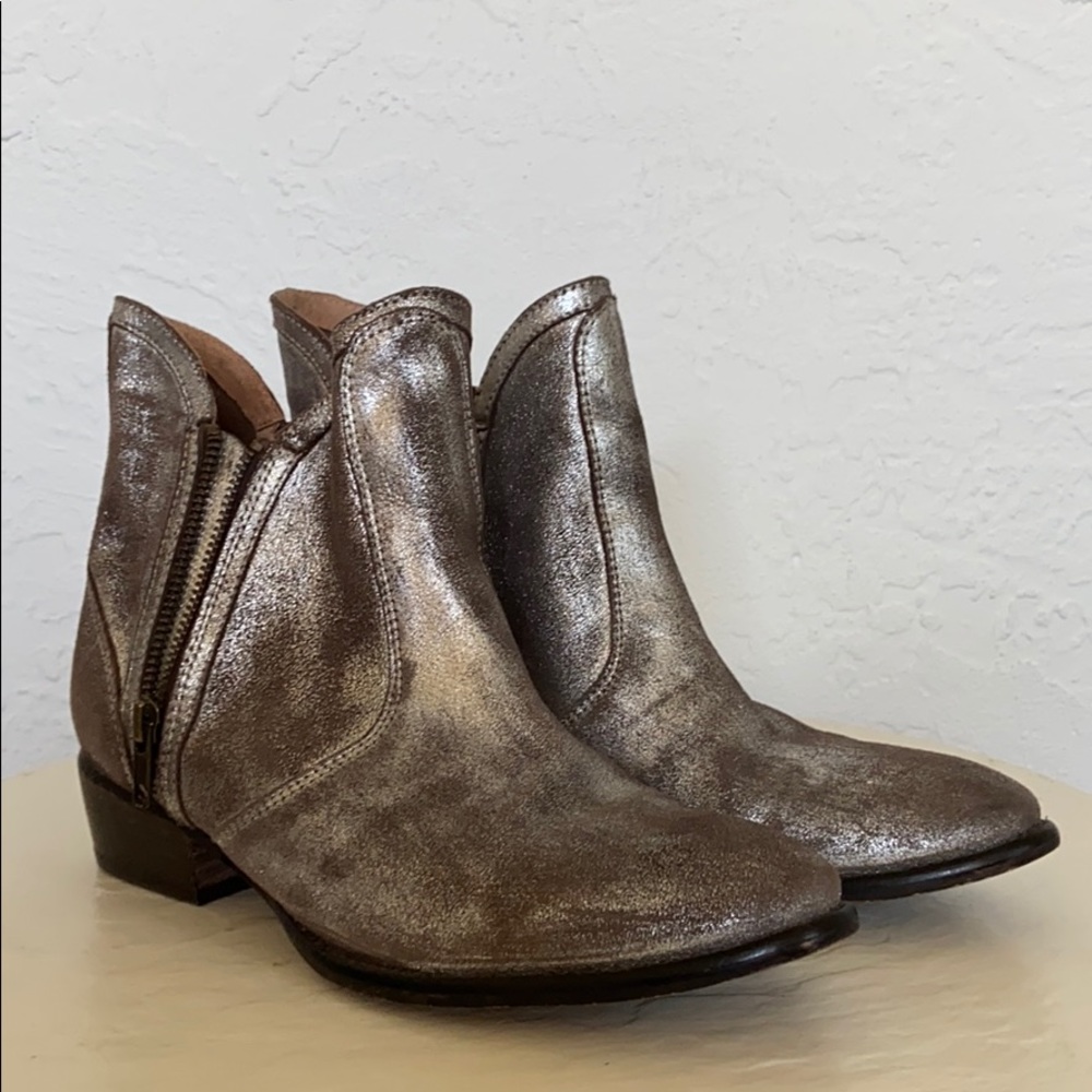 Seychelles Metallic Silver Ankle Boots 8 & 8.5